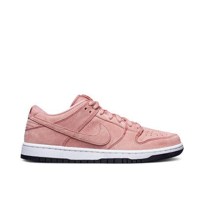 NIKE DUNK LOW SB PINK PIGS UK8.5 (USED)