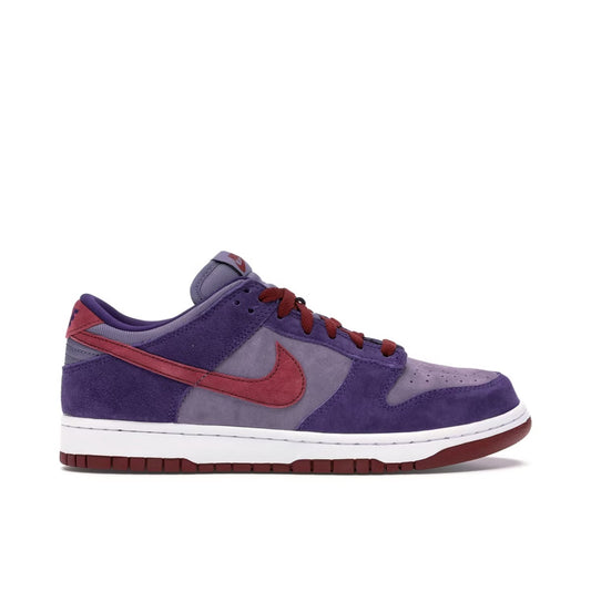 NIKE DUNK LOW PLUM UK9 (USED)