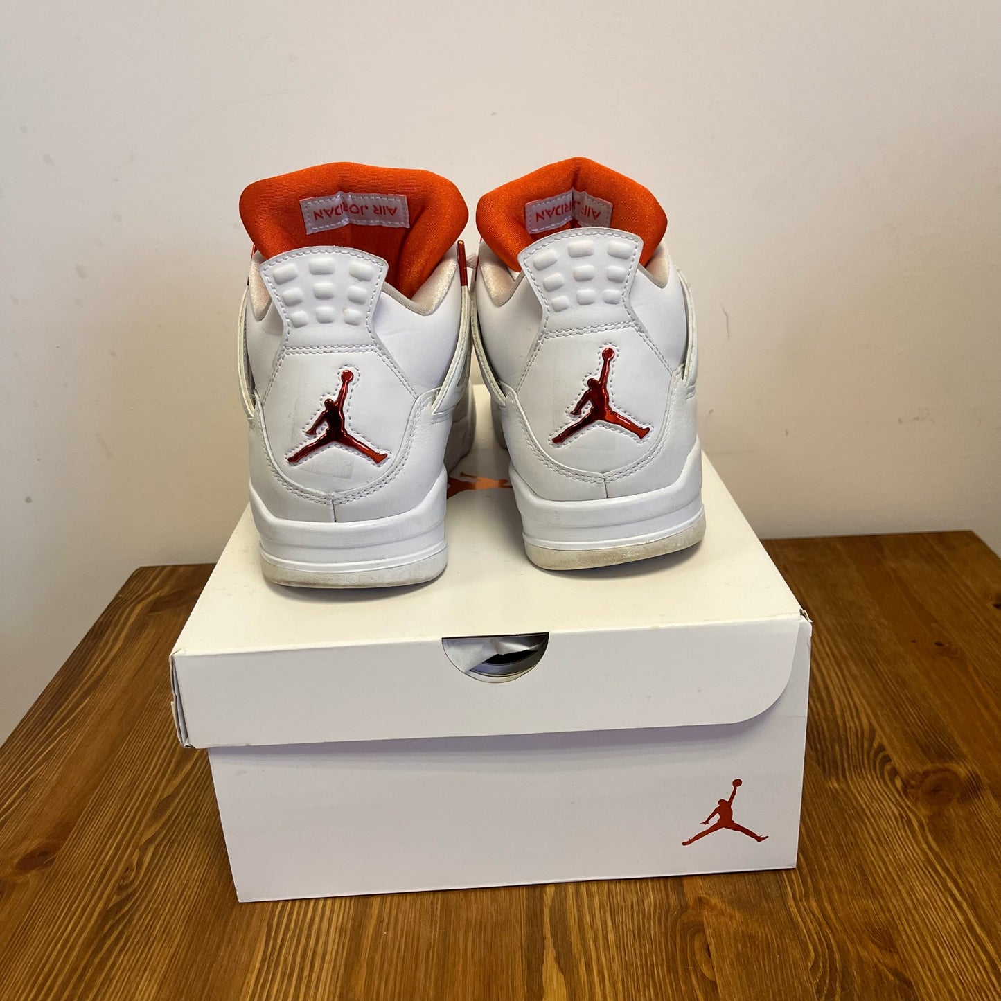 AIR JORDAN 4 RED METALLIC UK8 (USED)