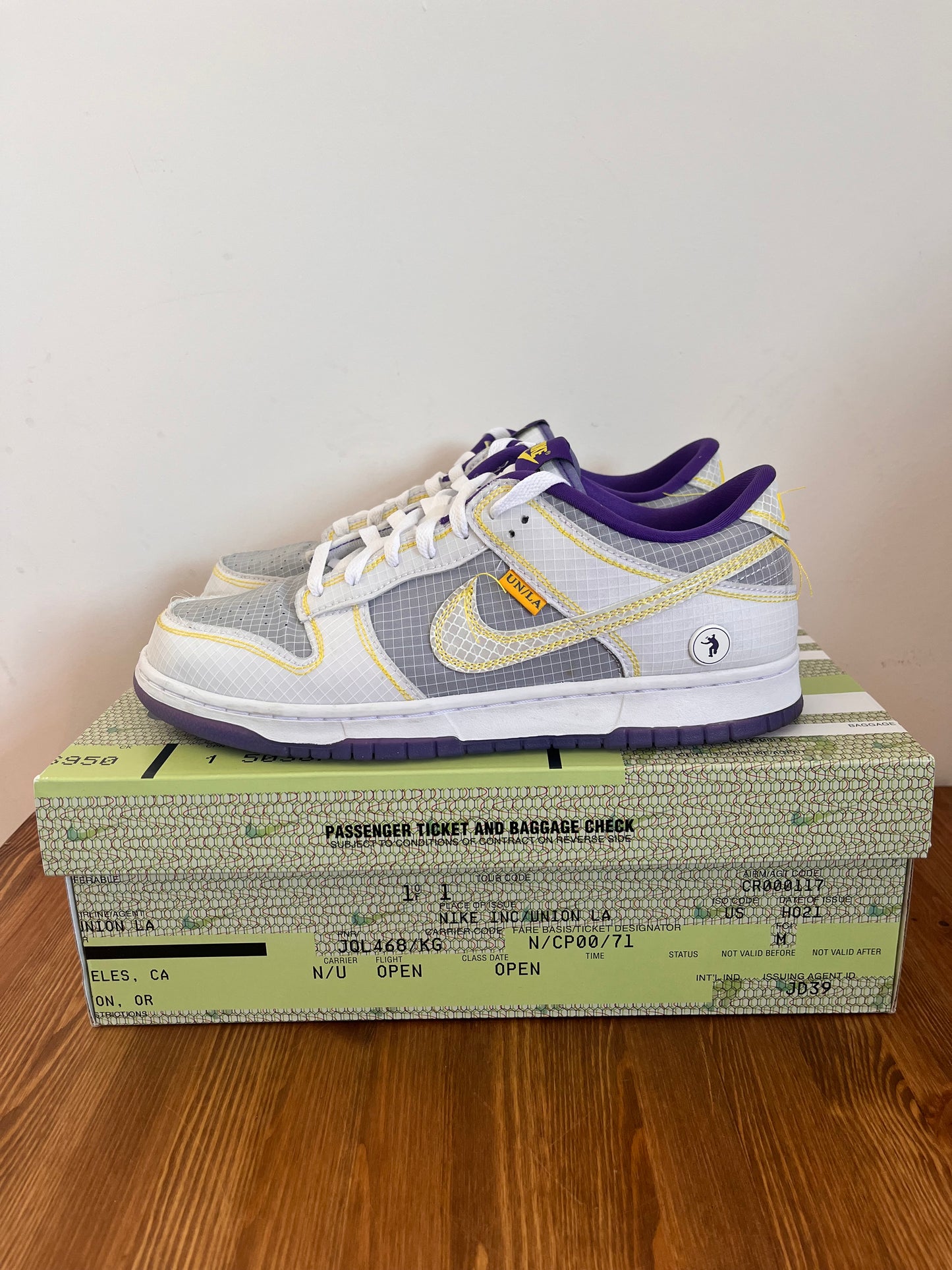 NIKE DUNK LOW UNION COURT PURPLE UK8 (USED)