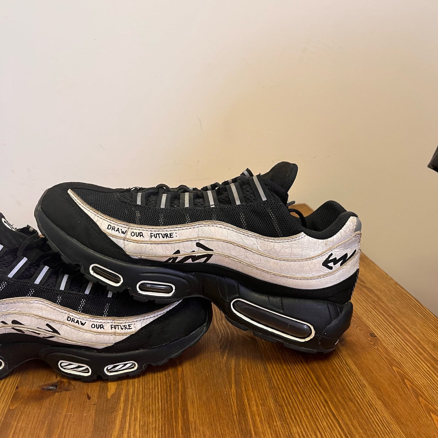 NIKE AIR MAX 95 SKETCH PACK UK7.5 (USED)