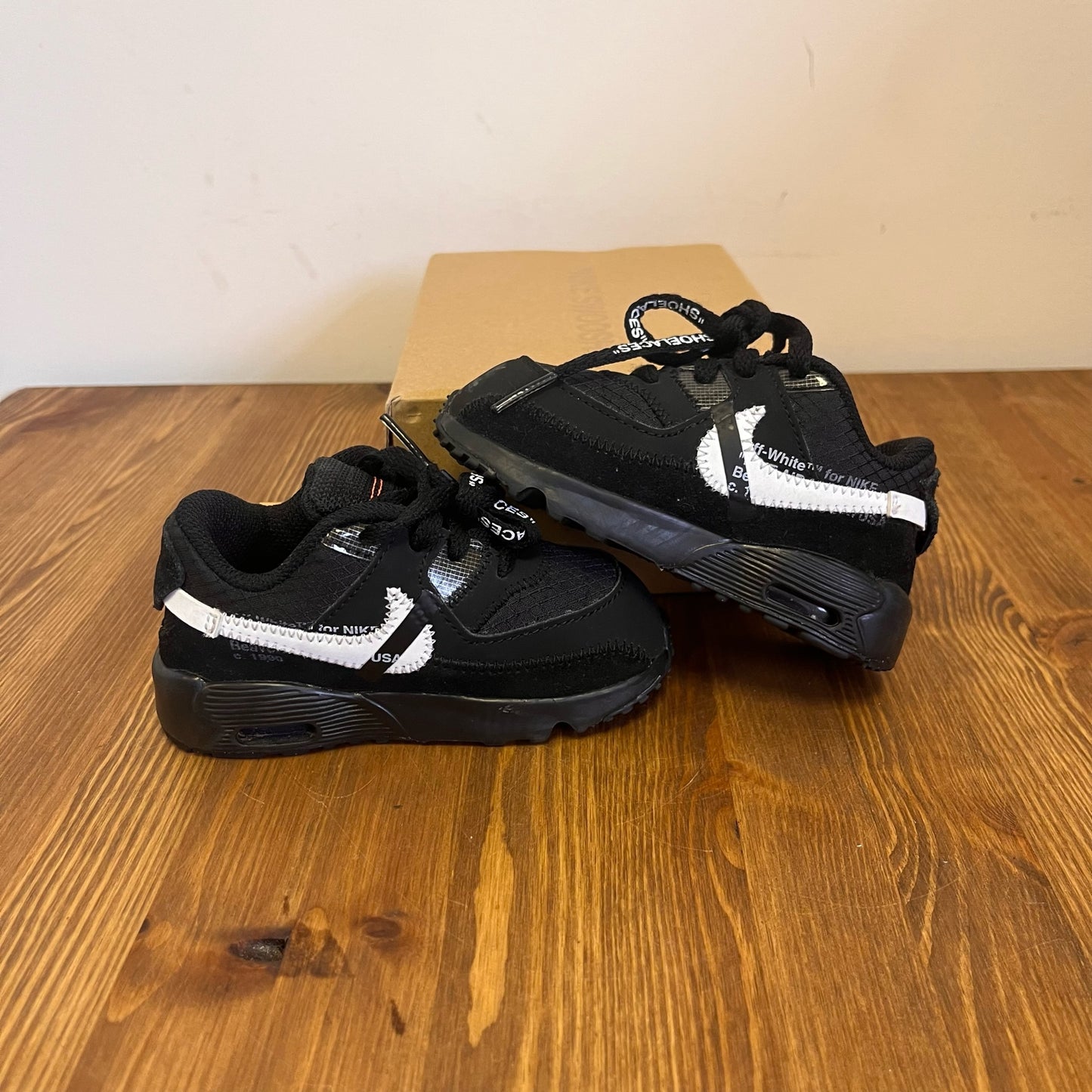 OFF-WHITE X AIR MAX 90 BLACK (TD) UK5.5 (USED)