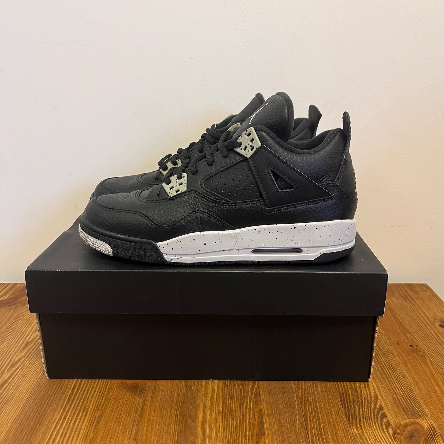 AIR JORDAN 4 OREO 2015 (GS) UK6 (USED)