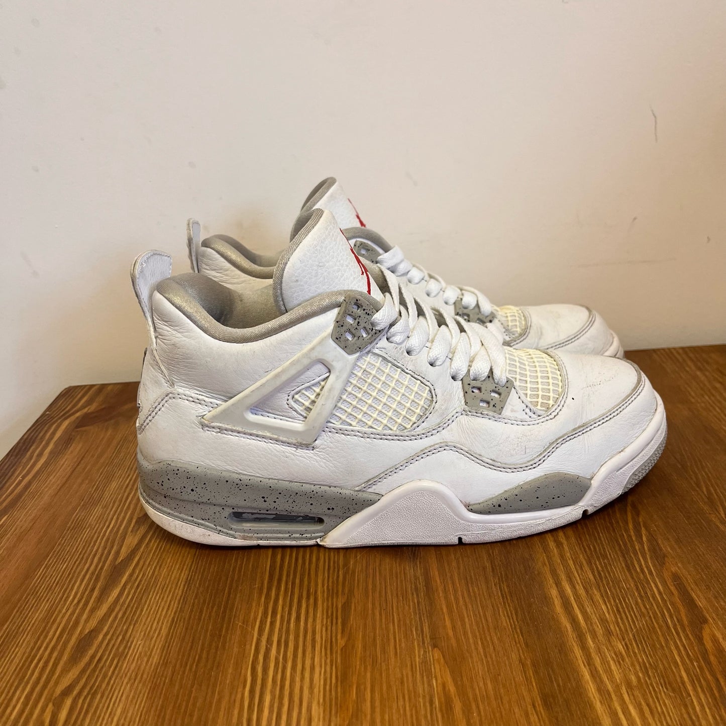 AIR JORDAN 4 WHITE OREO (GS) UK6 (USED)