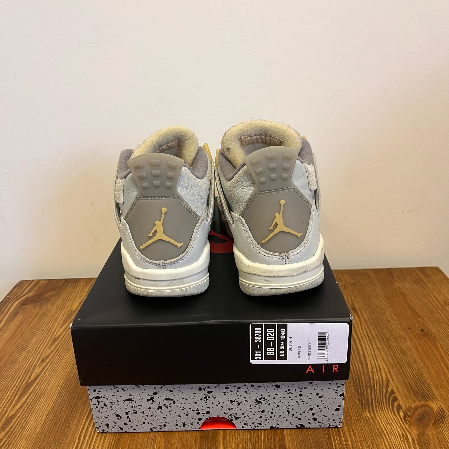 AIR JORDAN 4 CRAFT PHOTON DUST (GS) UK4 (USED)