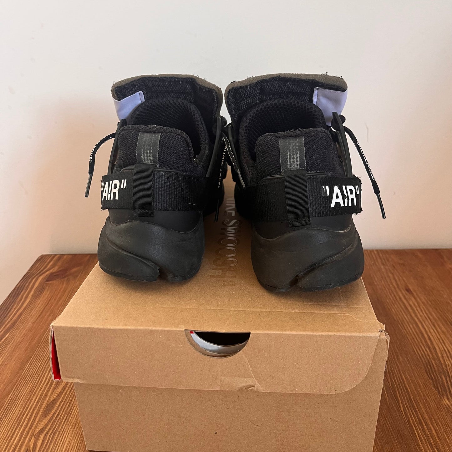 OFF-WHITE X NIKE AIR PRESTO BLACK UK6 (USED)