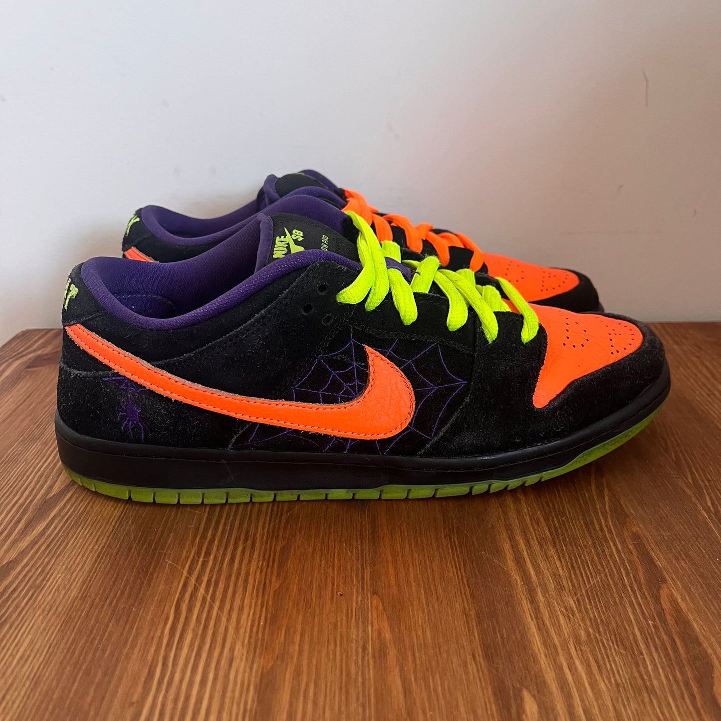 NIKE DUNK SB NIGHT OF MISCHIEF UK8.5 (USED)