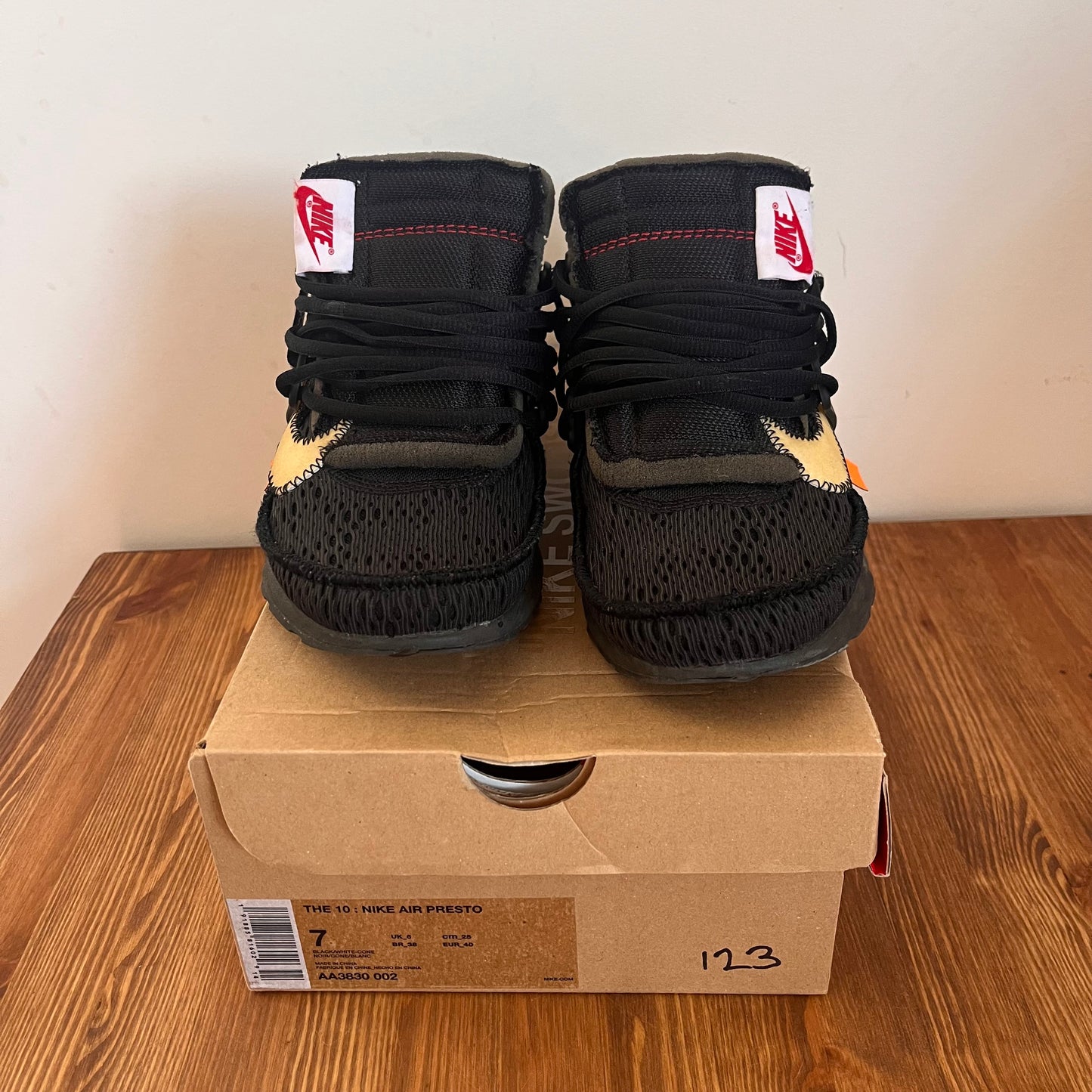 OFF-WHITE X NIKE AIR PRESTO BLACK UK6 (USED)