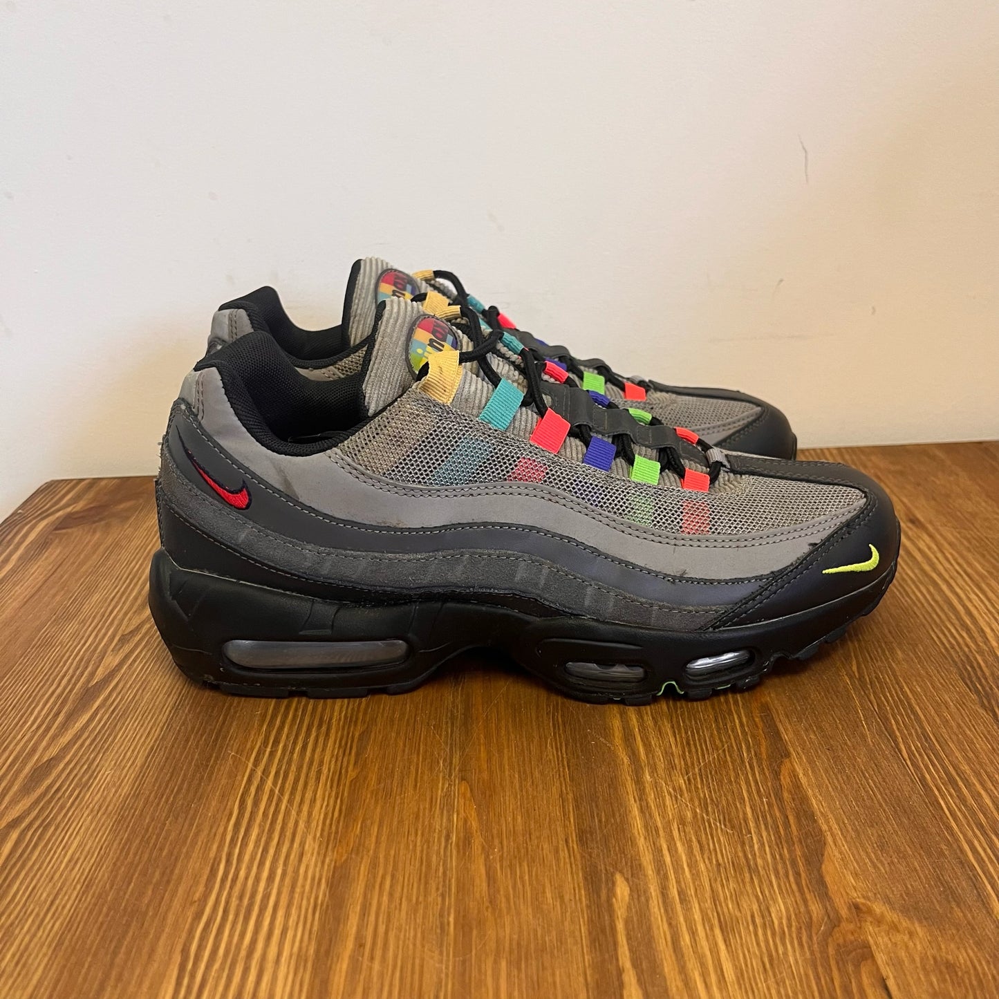 NIKE AIR MAX 95 EVOLUTION OF ICONS UK7.5 (USED)