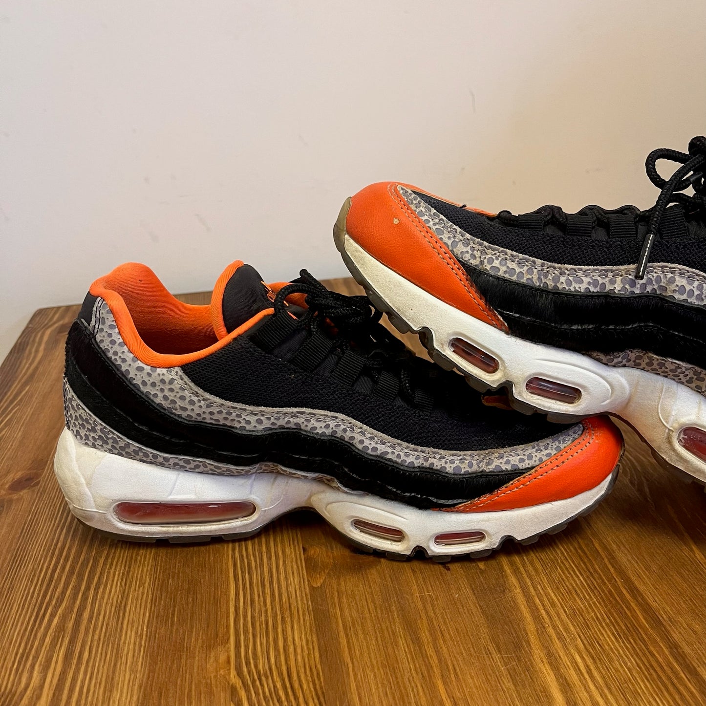 NIKE AIR MAX 95 SAFARI BLACK UK7.5 (USED)