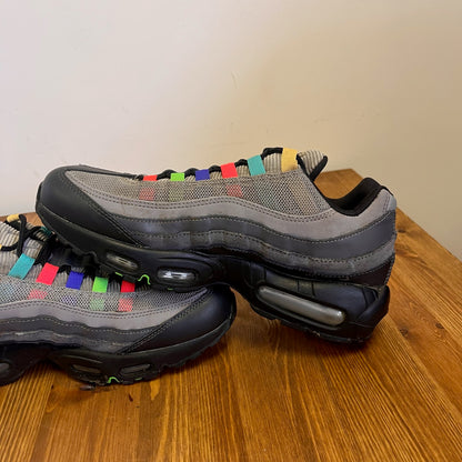 NIKE AIR MAX 95 EVOLUTION OF ICONS UK7.5 (USED)