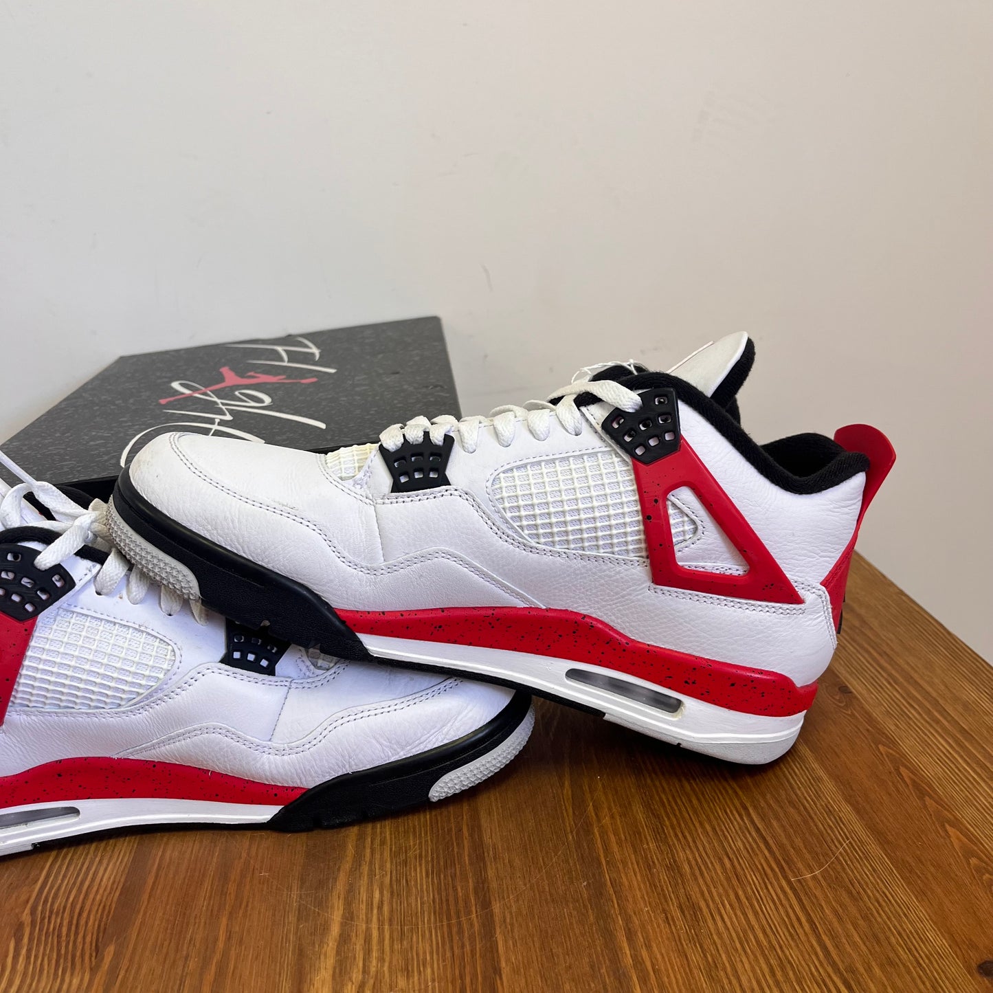 AIR JORDAN 4 RED CEMENT UK10 (USED)