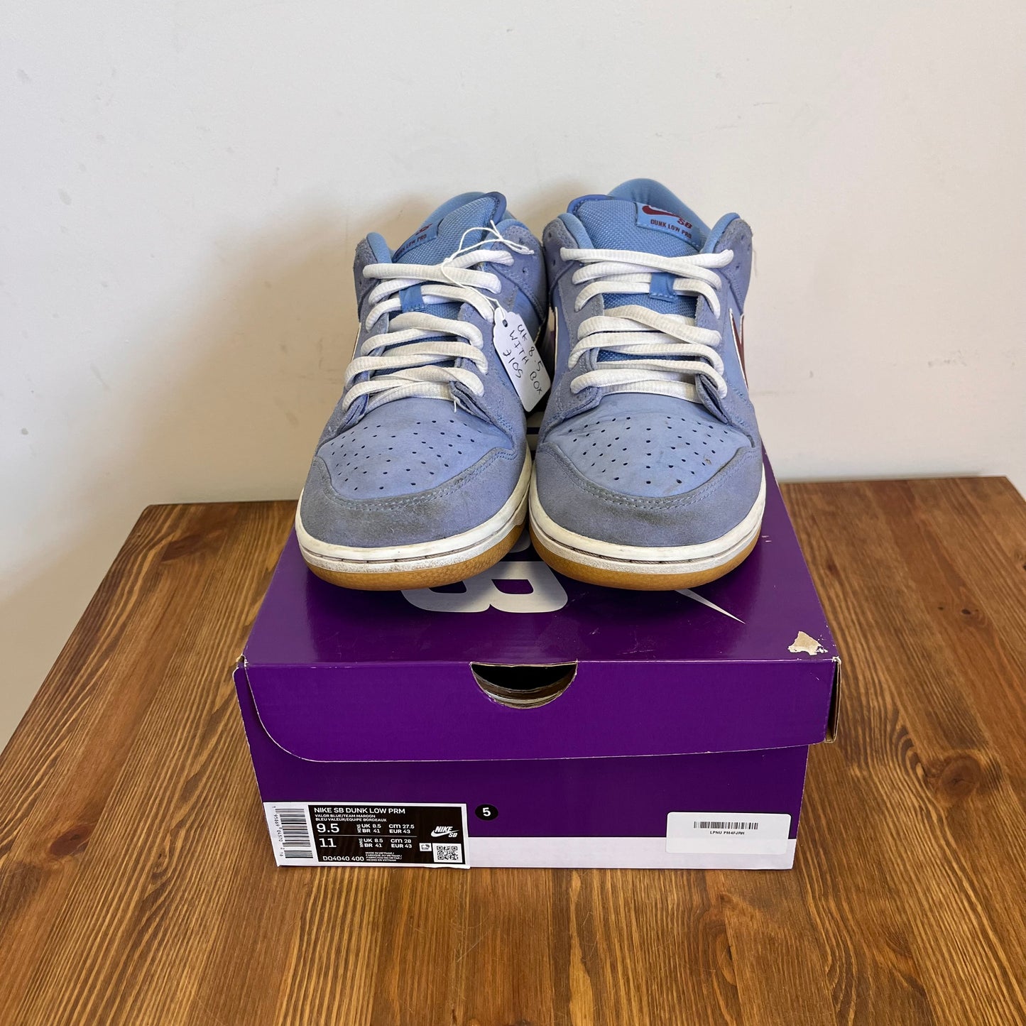 NIKE DUNK LOW SB PHILLIES UK8.5 (USED)