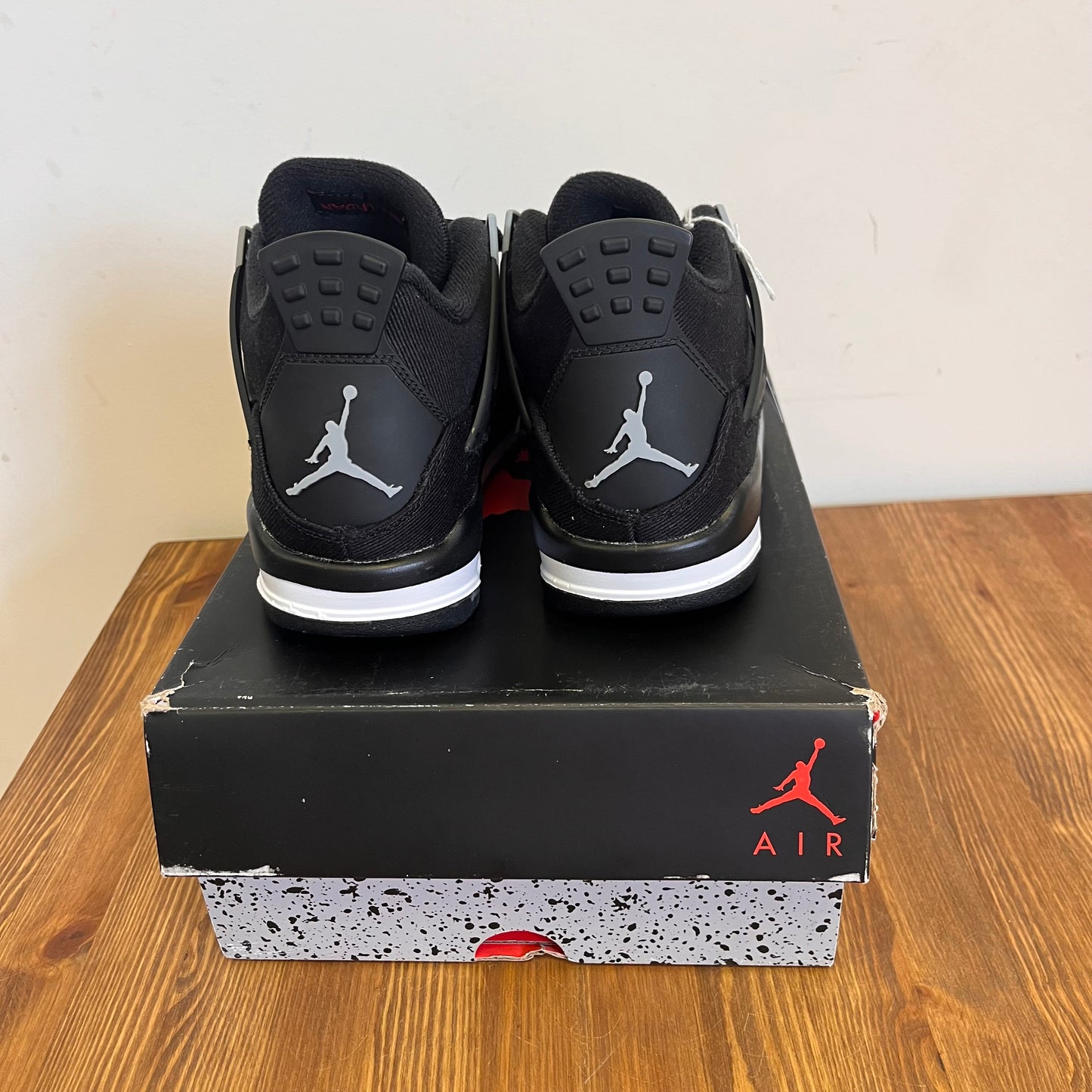 AIR JORDAN 4 BLACK CANVAS (GS) UK4.5 (NEW)