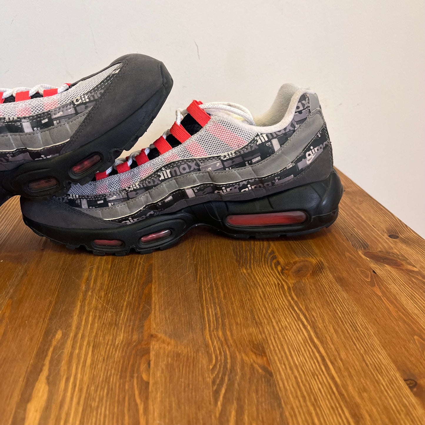 NIKE AIR MAX 95 ATMOS CRIMSON UK9.5 (USED)