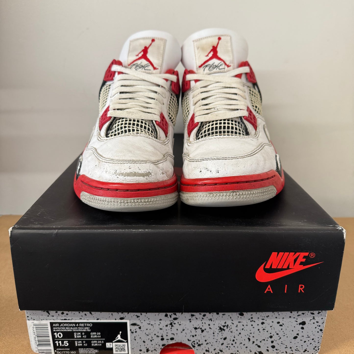 AIR JORDAN 4 FIRE RED 2020 UK9 (USED)