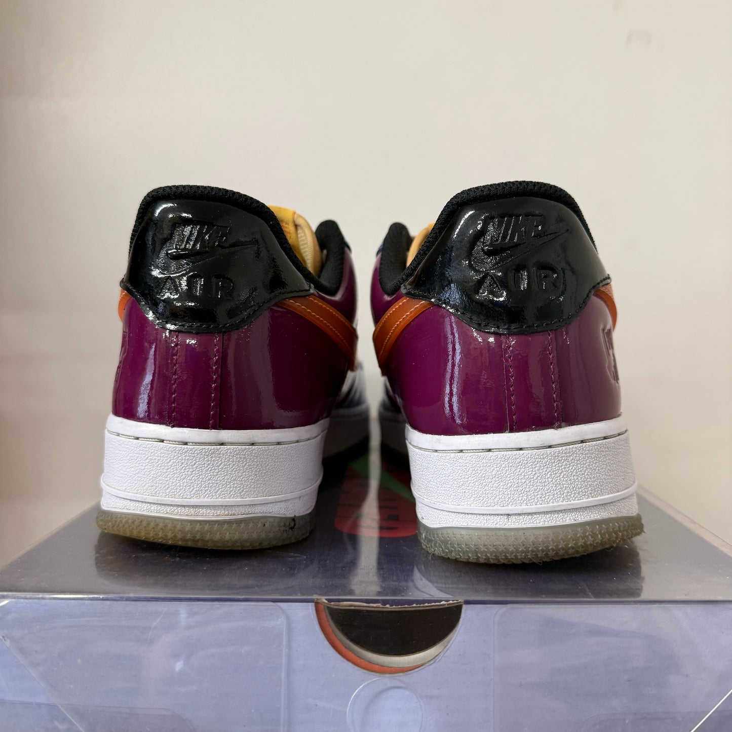 NIKE AIR FORCE 1 LOW UNDEFEATED TOTAL ORANGE UK9 (USED)