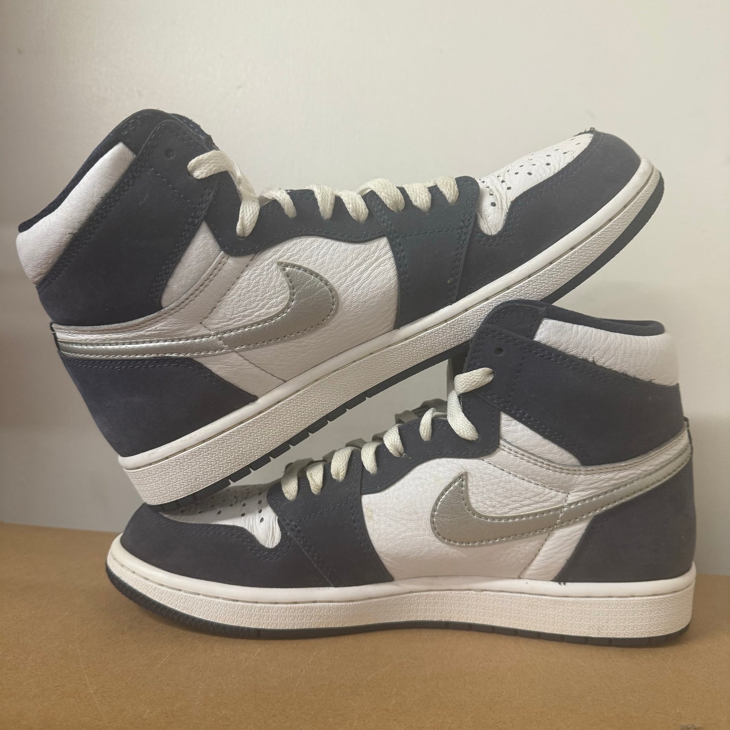 AIR JORDAN 1 HIGH CO JP MIDNIGHT NAVY UK7.5 (USED)