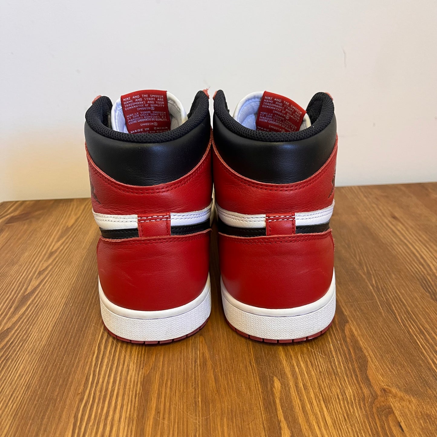 AIR JORDAN 1 HIGH CHICAGO 2015 UK9 (USED)