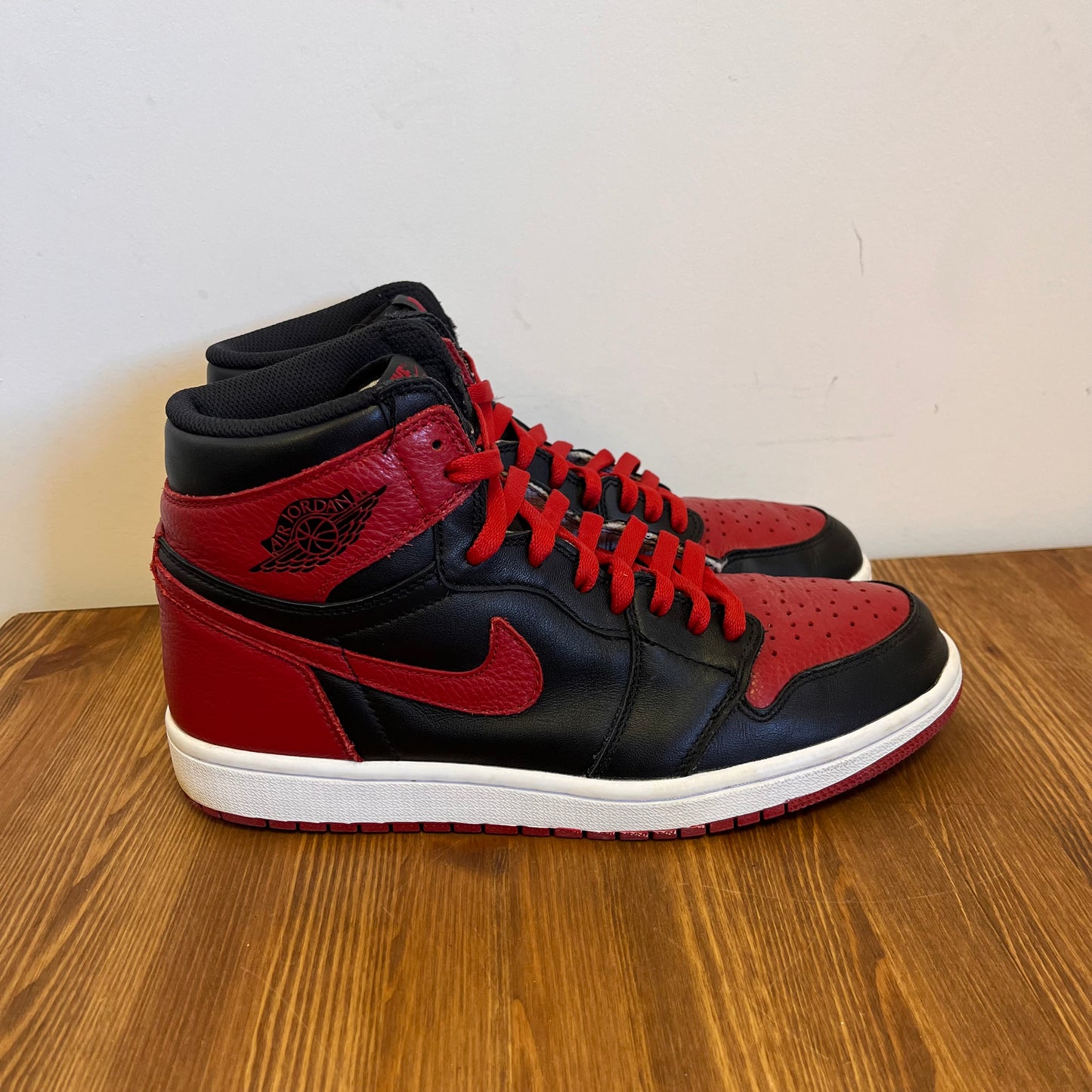 AIR JORDAN 1 HIGH BANNED 2016 UK9.5 (USED)