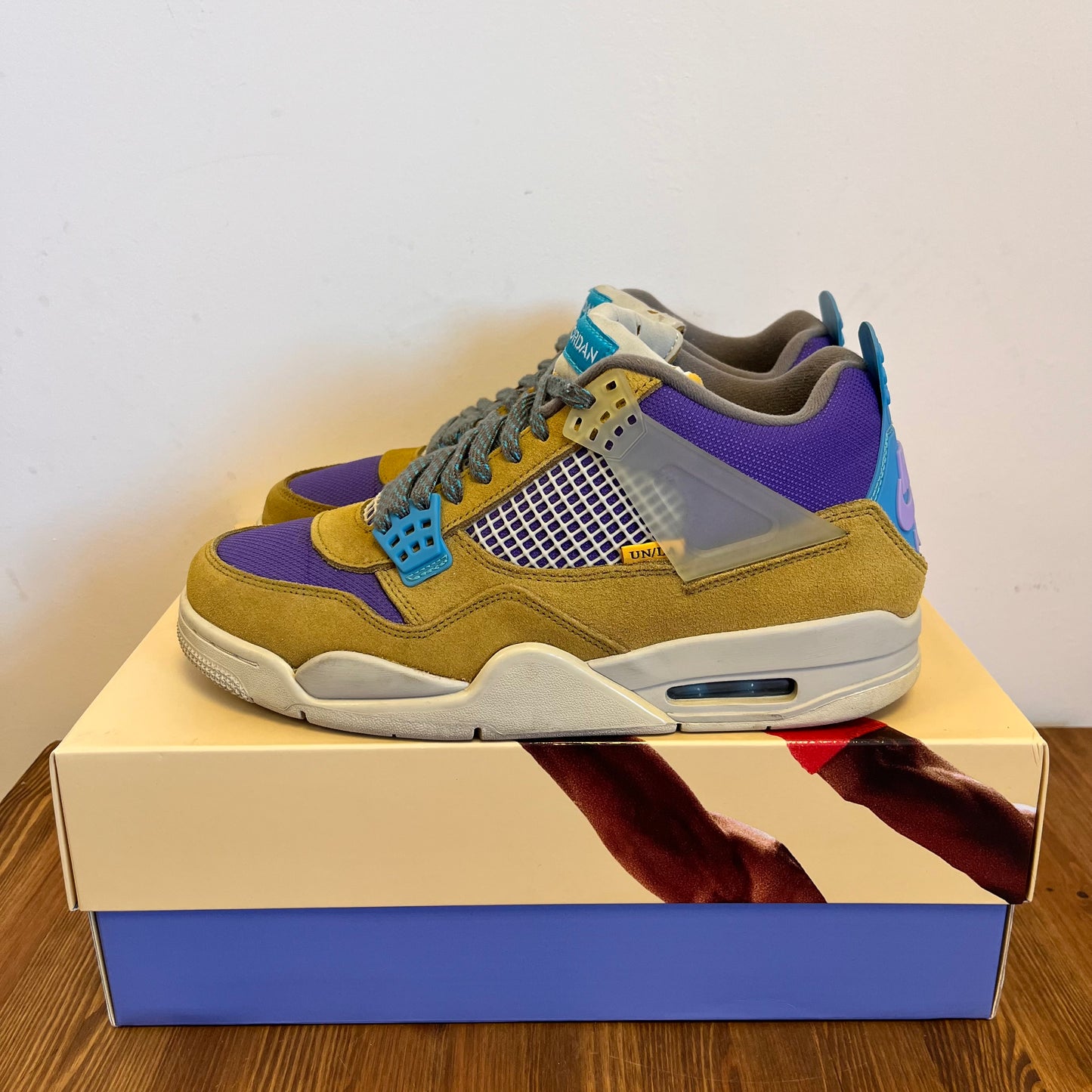 AIR JORDAN 4 UNION DESERT MOSS UK7.5 (USED)