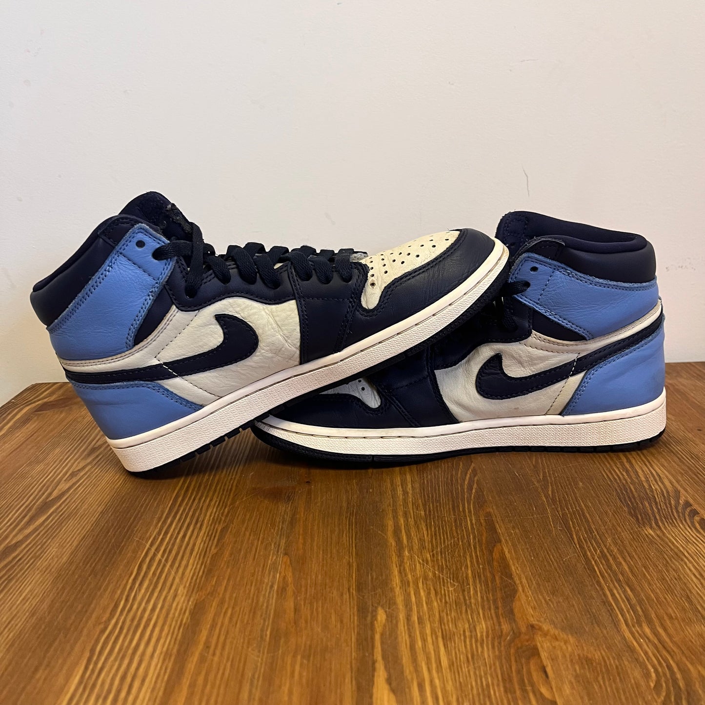 AIR JORDAN 1 HIGH OBSIDIAN UK6 (USED)