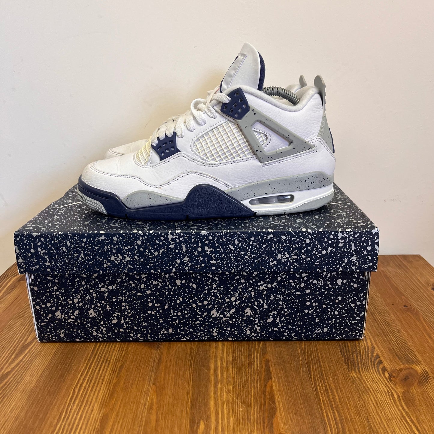 AIR JORDAN 4 MIDNIGHT NAVY UK7 (USED)