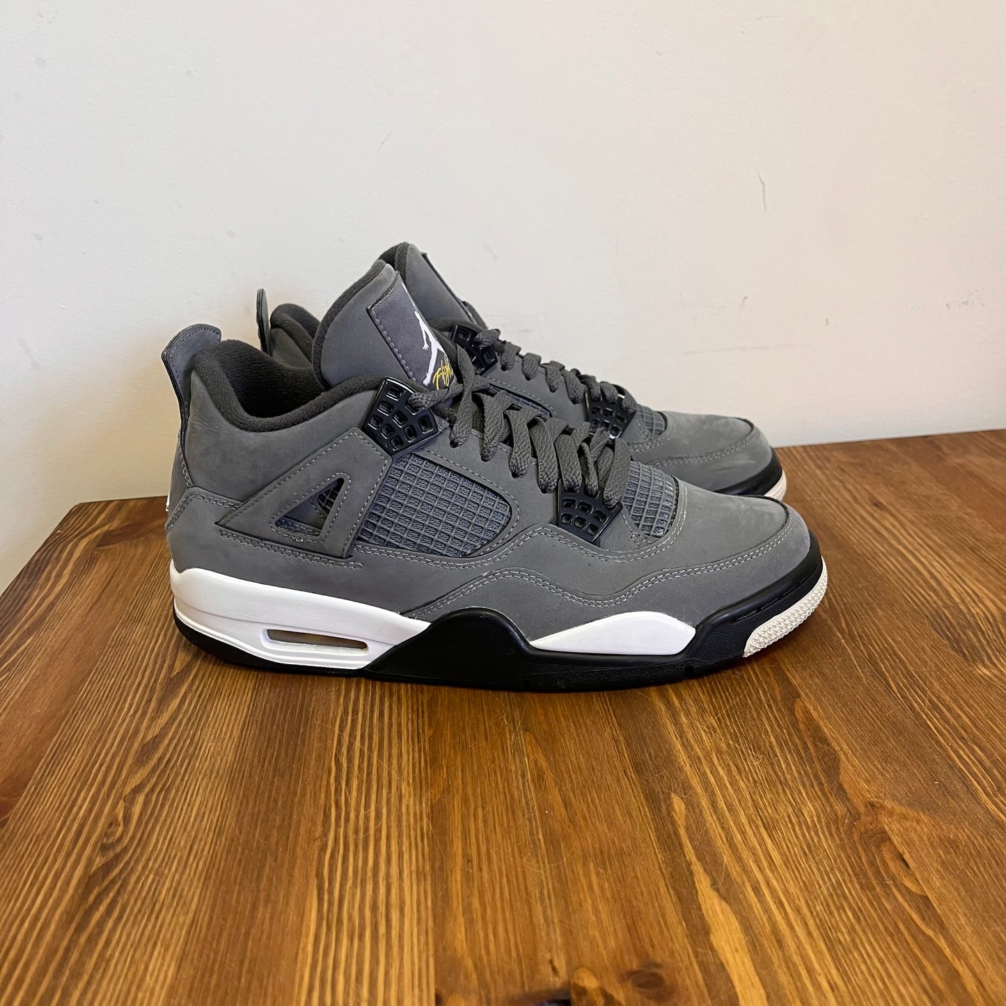 AIR JORDAN 4 COOL GREY 2019 UK7.5 (USED)