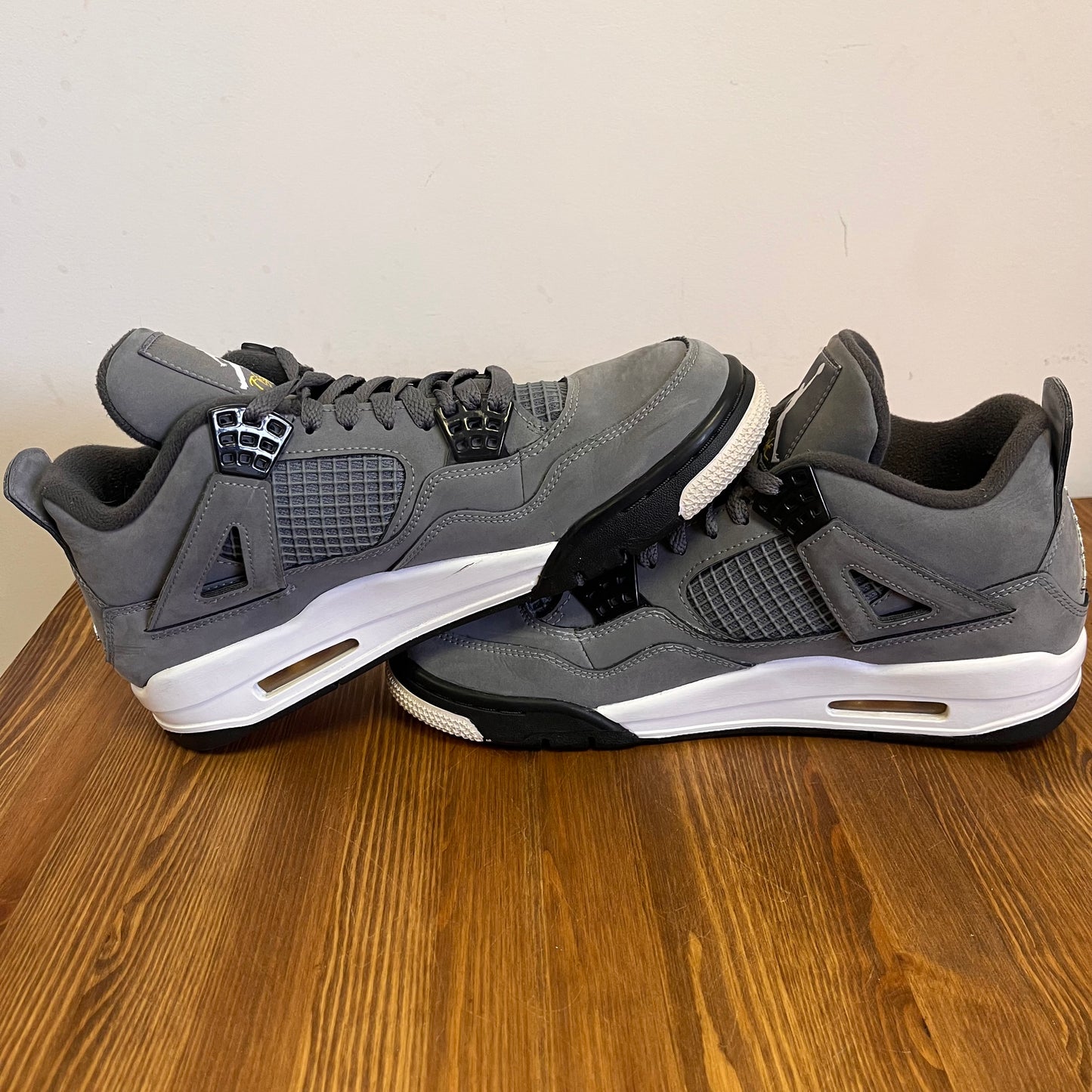 AIR JORDAN 4 COOL GREY 2019 UK7.5 (USED)