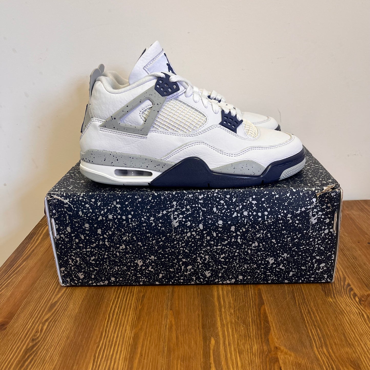 AIR JORDAN 4 MIDNIGHT NAVY UK7.5 (USED)