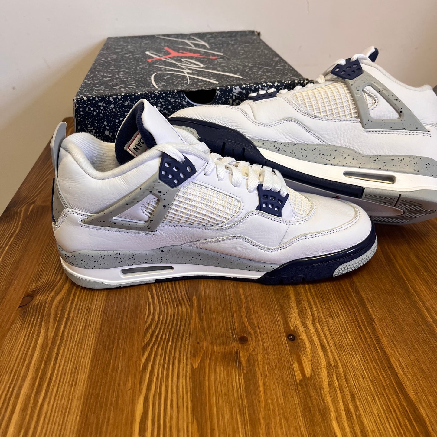 AIR JORDAN 4 MIDNIGHT NAVY UK7.5 (USED)