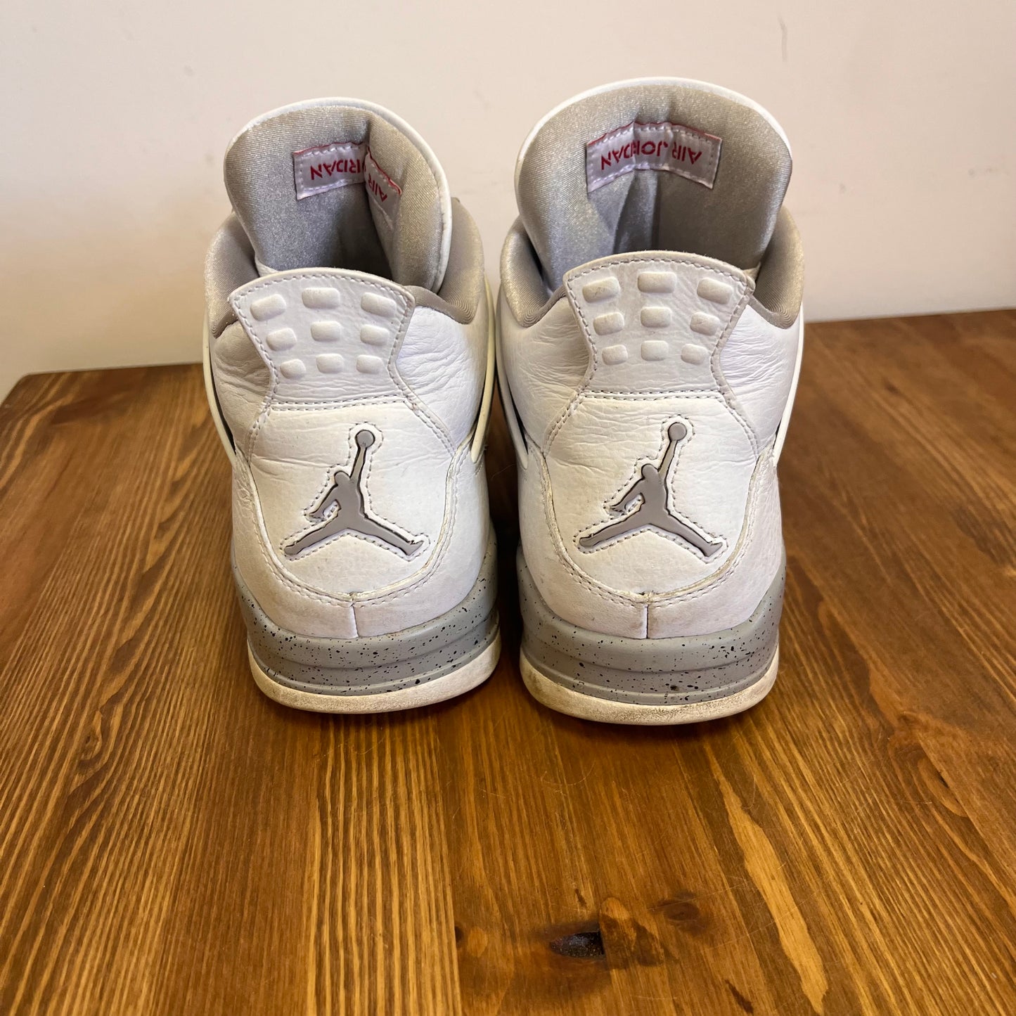 AIR JORDAN 4 WHITE OREO UK9 (USED)