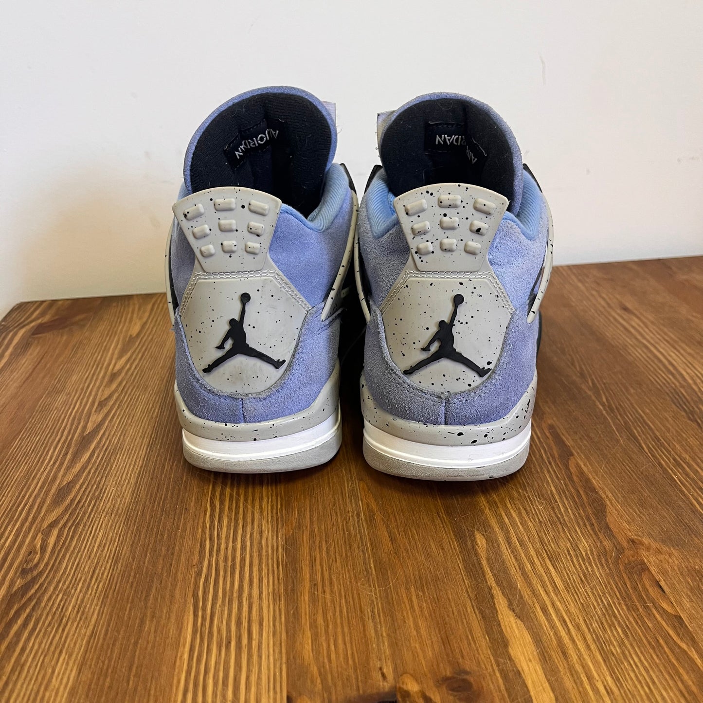 AIR JORDAN 4 UNIVERSITY BLUE UK7 (USED)