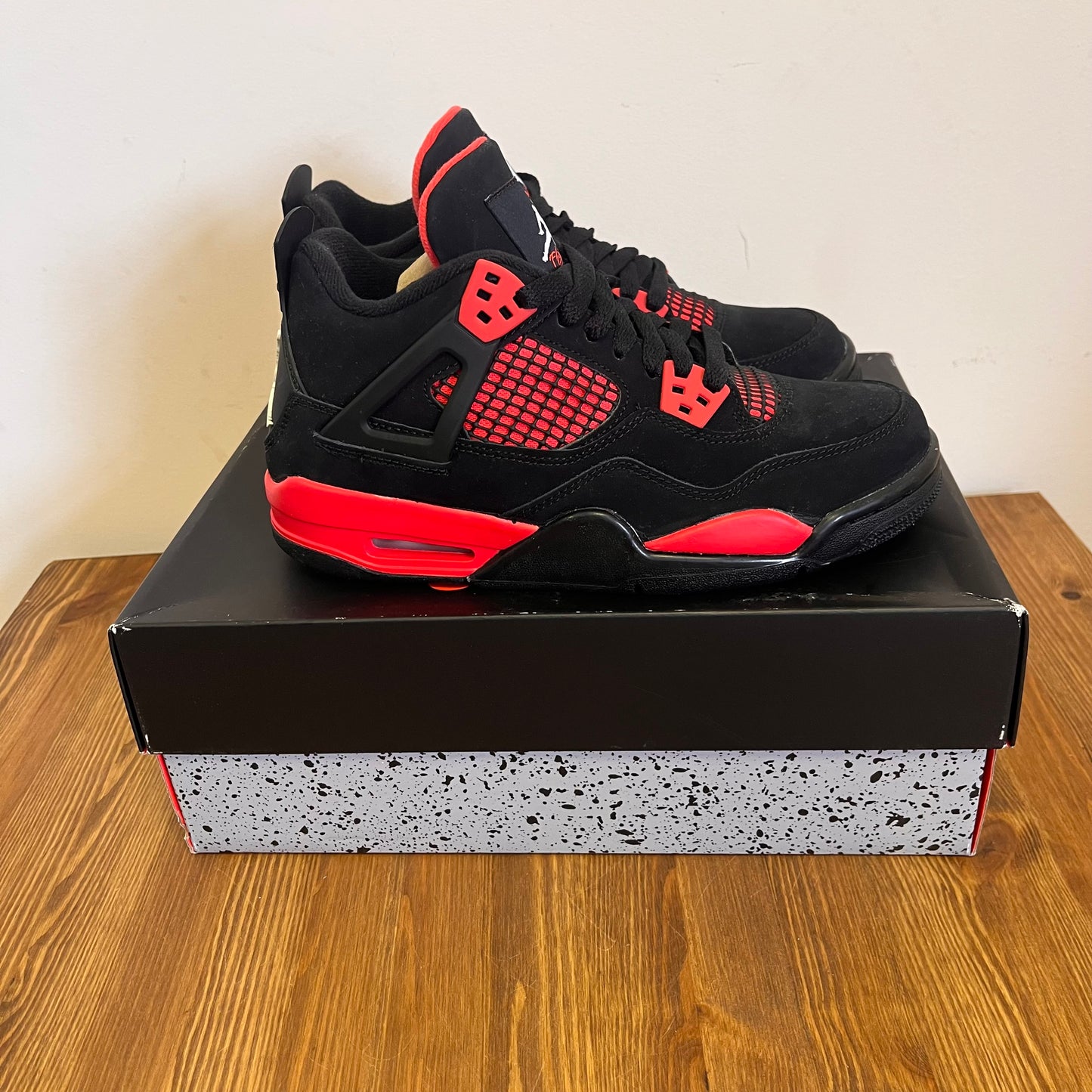 AIR JORDAN 4 RED THUNDER (GS) UK5 (NEW)