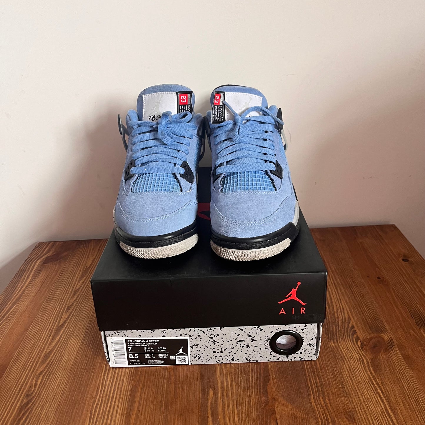 AIR JORDAN 4 UNIVERSITY BLUE (GS) UK6 (USED)