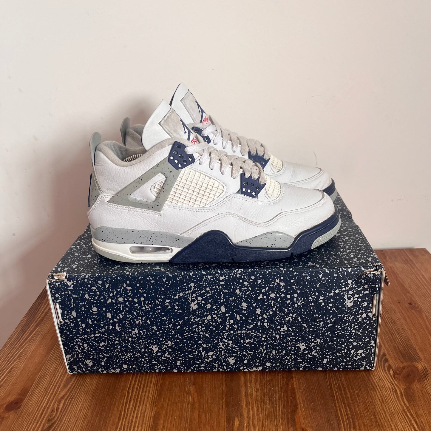 AIR JORDAN 4 MIDNIGHT NAVY UK7 (USED)