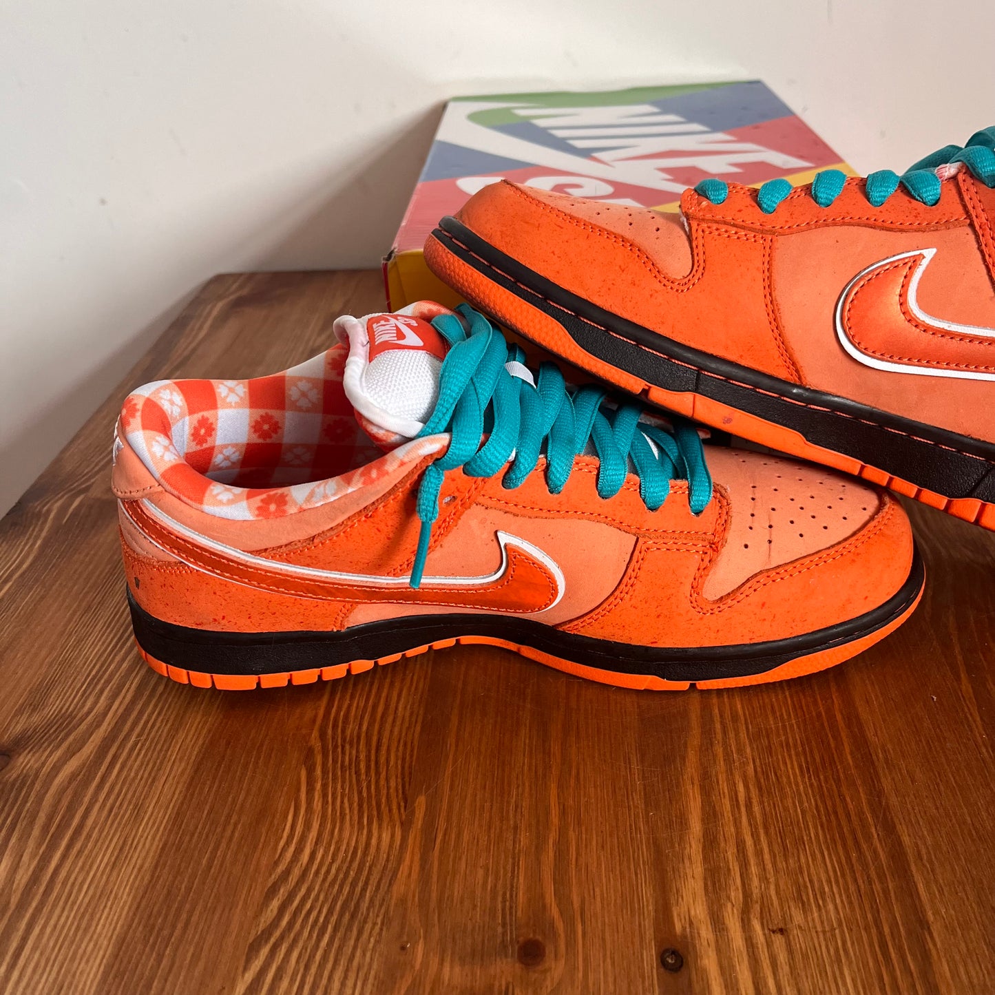 NIKE DUNK LOW SB ORANGE LOBSTER UK7 (USED)