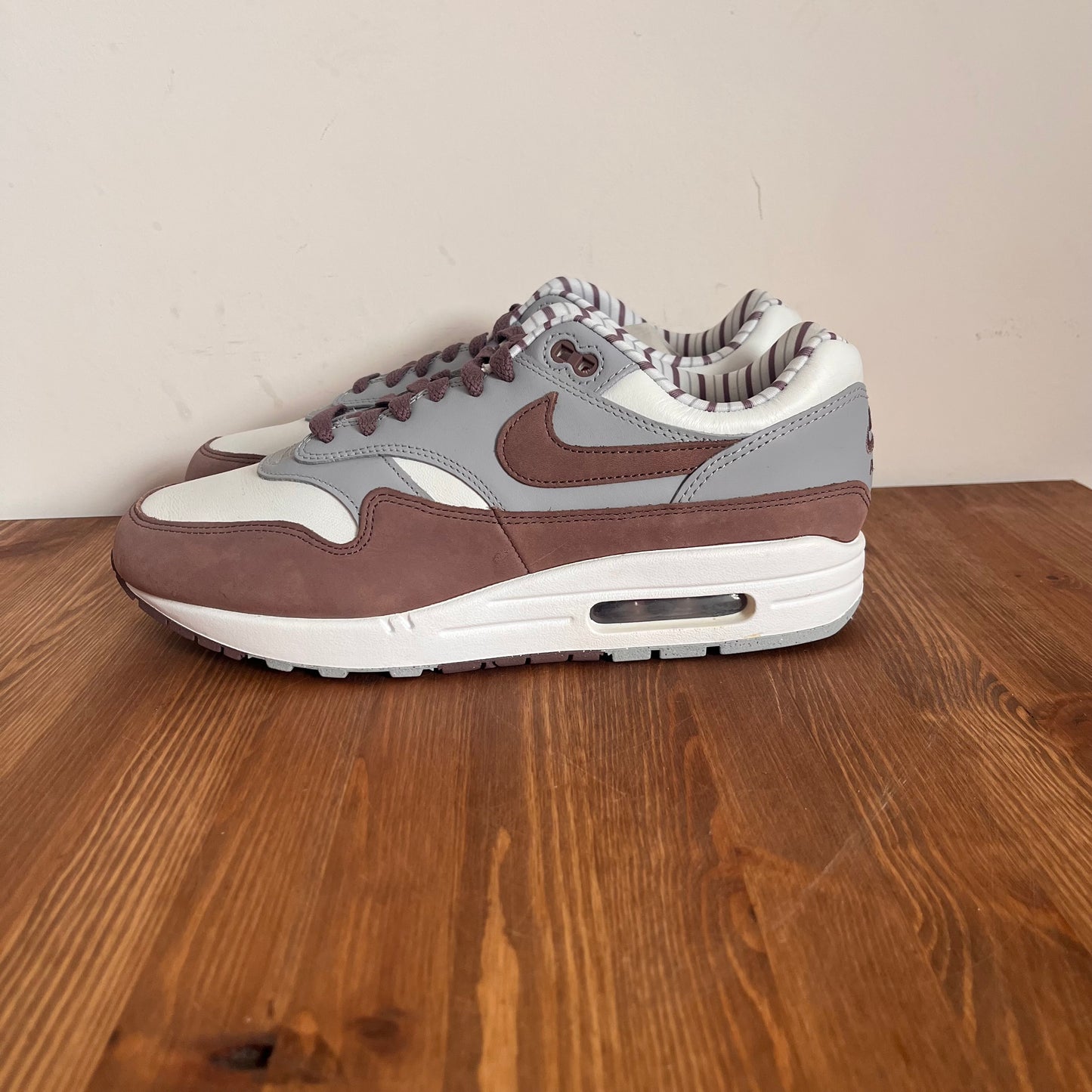 NIKE AIR MAX 1 SHIMA SHIMA UK9 (USED)