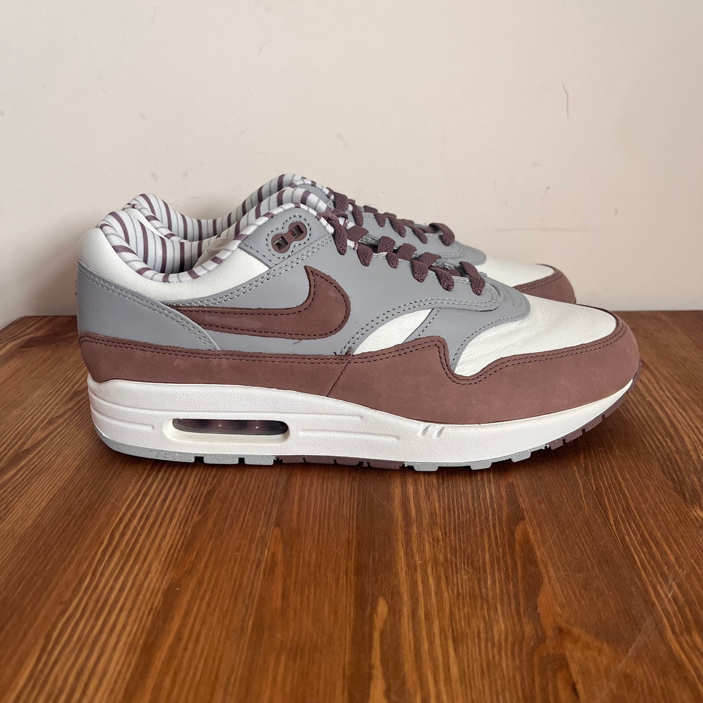 NIKE AIR MAX 1 SHIMA SHIMA UK9 (USED)