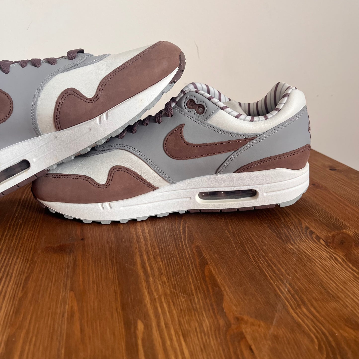 NIKE AIR MAX 1 SHIMA SHIMA UK9 (USED)