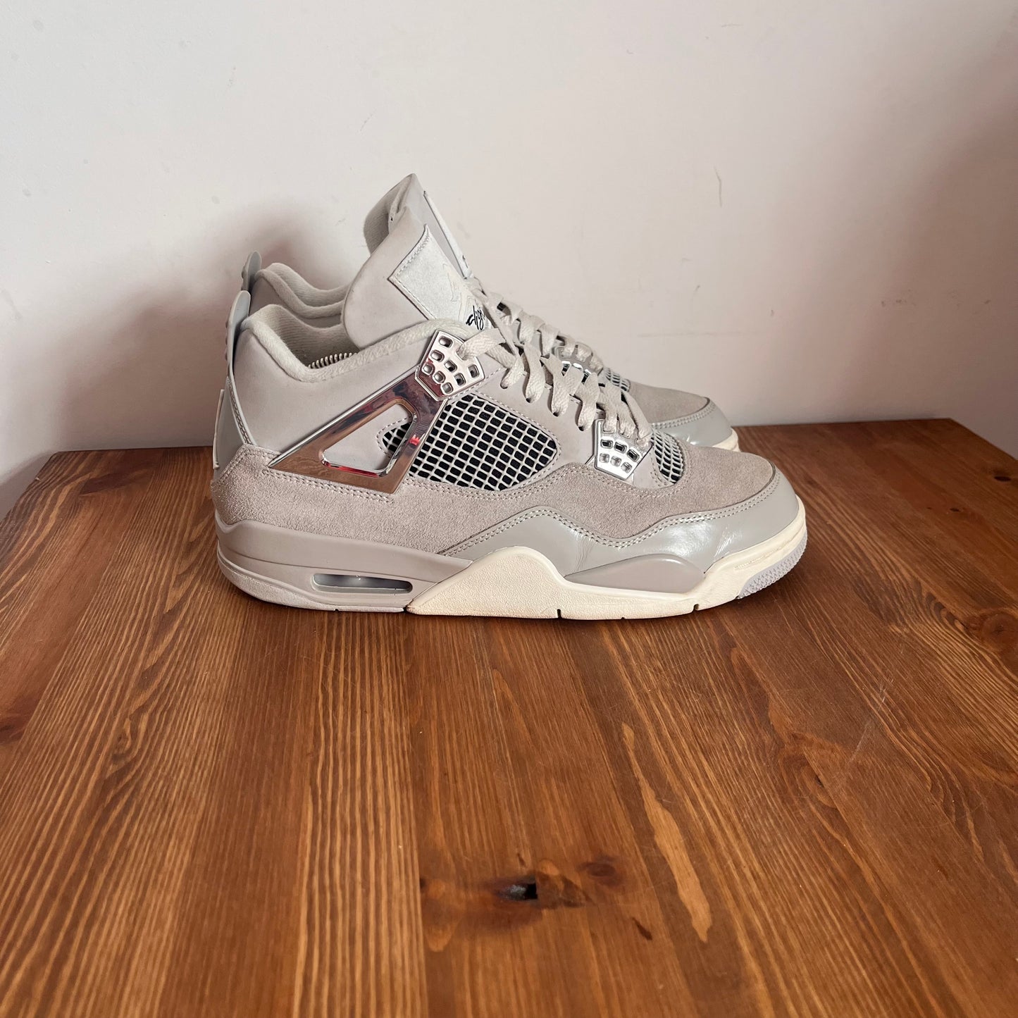 AIR JORDAN 4 FROZEN MOMENTS (W) UK7.5 (USED)