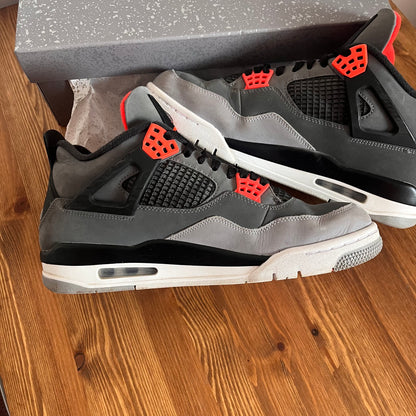 AIR JORDAN 4 INFRARED UK9 (USED)