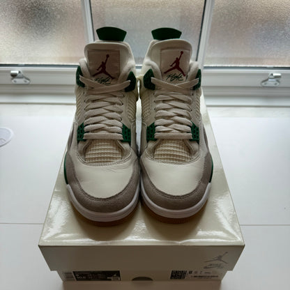 AIR JORDAN 4 SB PINE GREEN UK8 (USED)