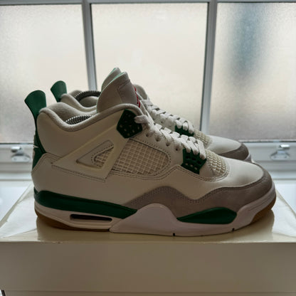 AIR JORDAN 4 SB PINE GREEN UK8 (USED)