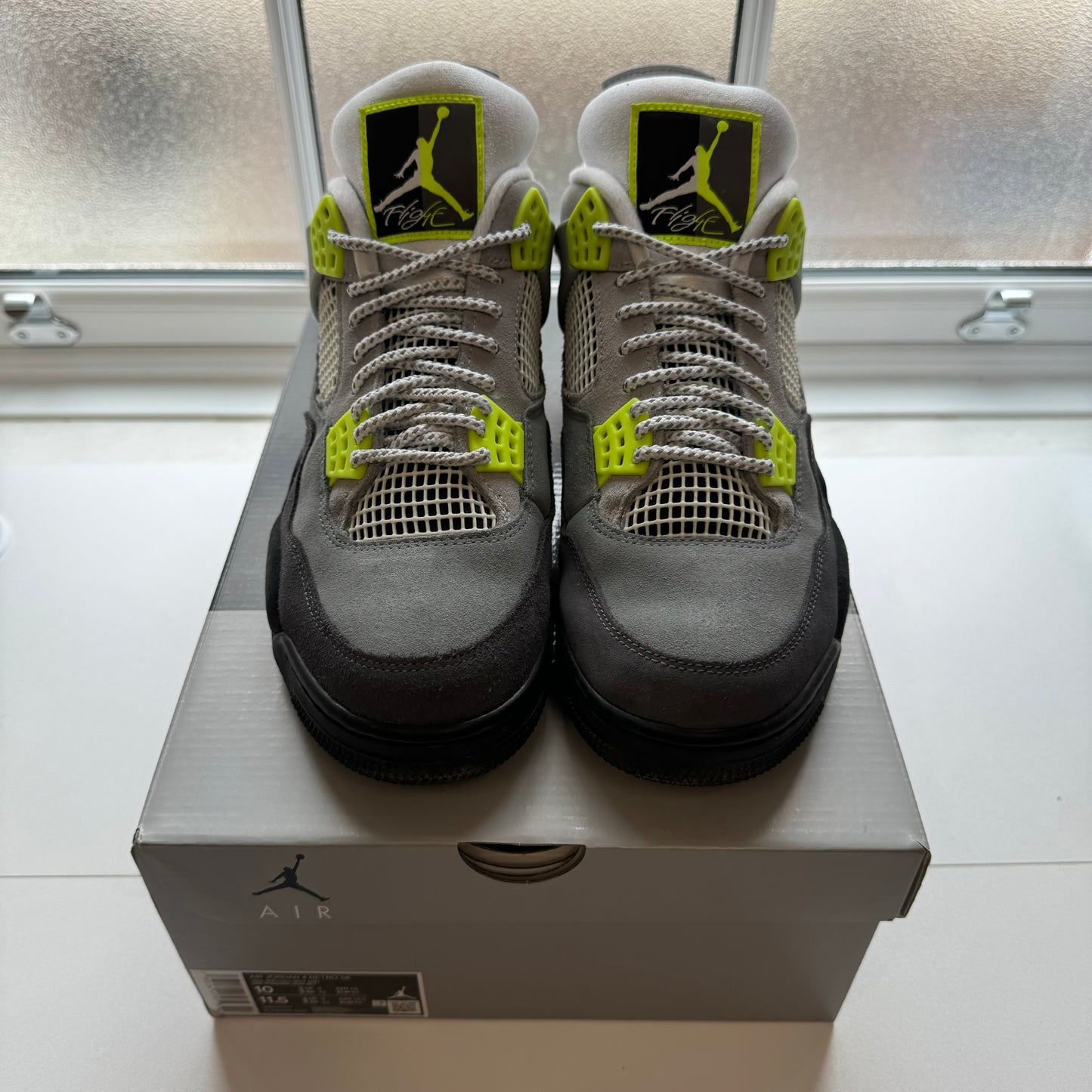 AIR JORDAN 4 NEON 95 UK9 (USED)