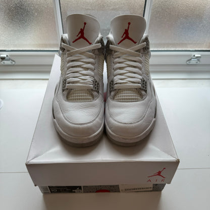 AIR JORDAN 4 WHITE OREO UK9 (USED)