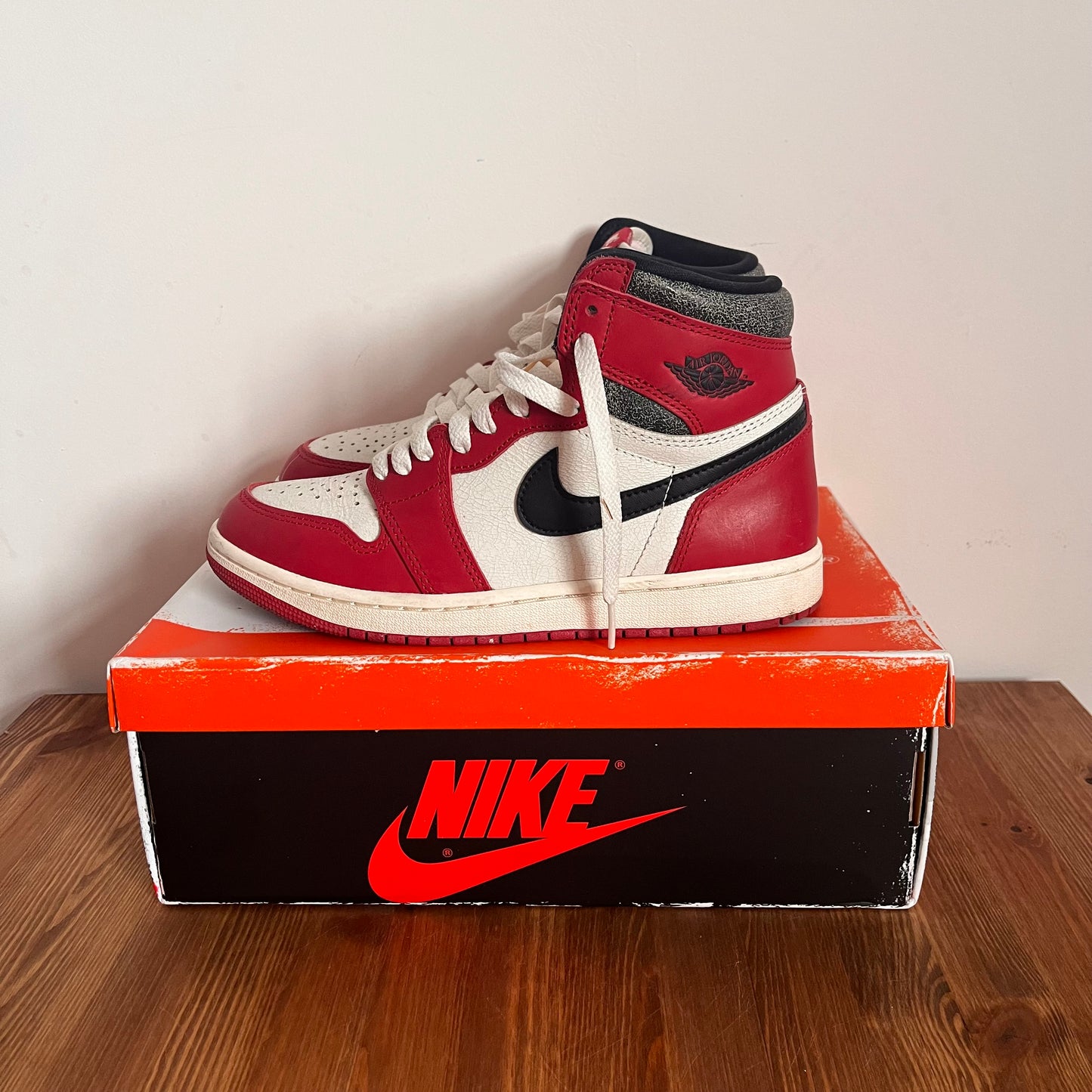 AIR JORDAN 1 HIGH LOST & FOUND UK6 (USED)