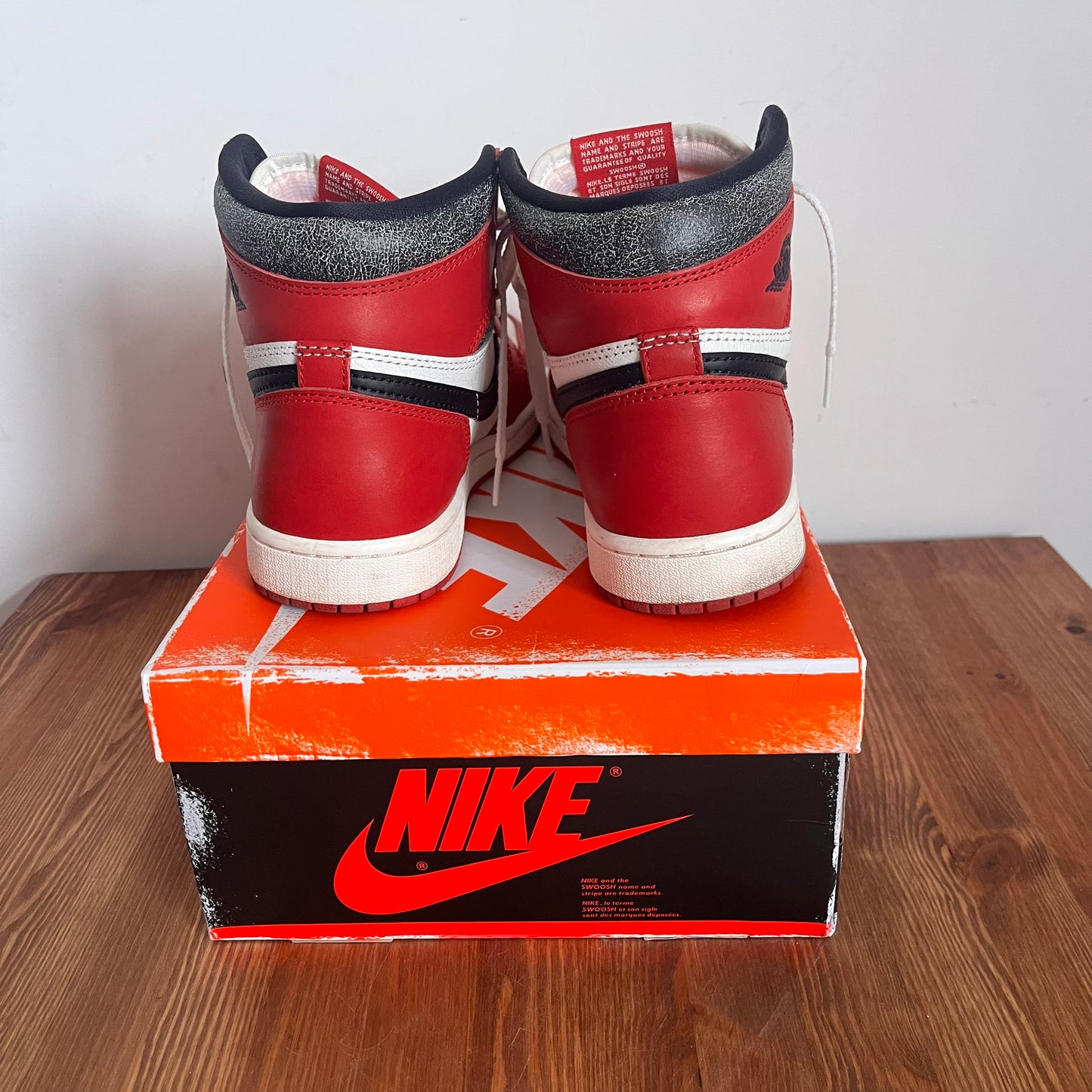 AIR JORDAN 1 HIGH LOST & FOUND UK6 (USED)