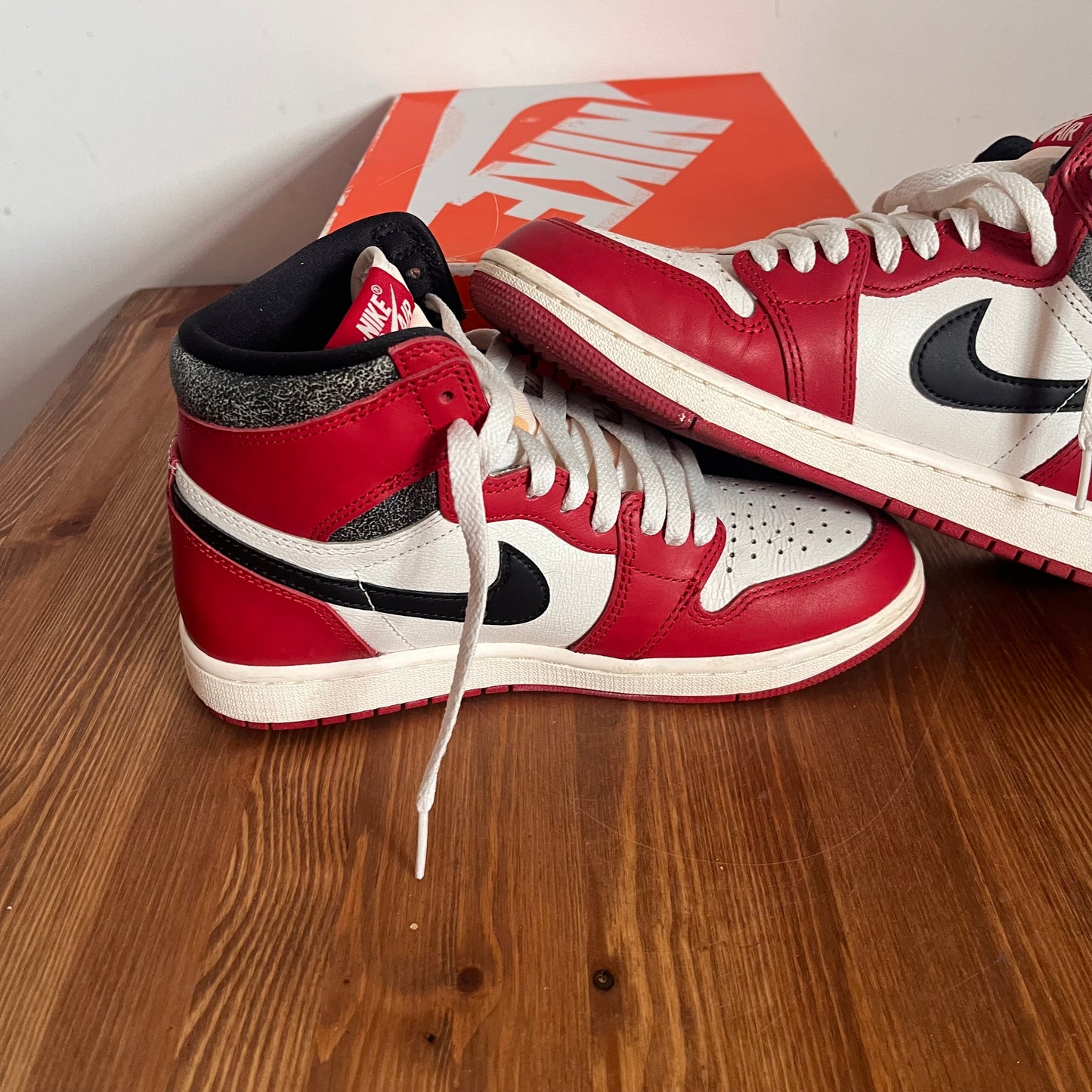 AIR JORDAN 1 HIGH LOST & FOUND UK6 (USED)