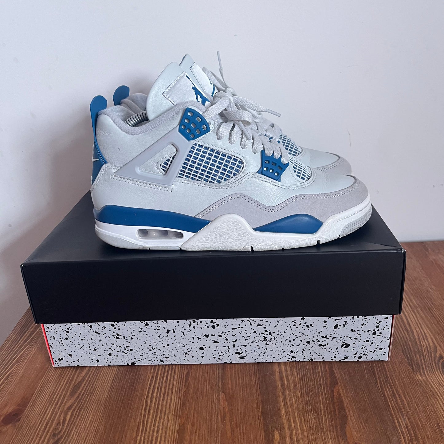 AIR JORDAN 4 INDUSTRIAL BLUE UK6 (USED)